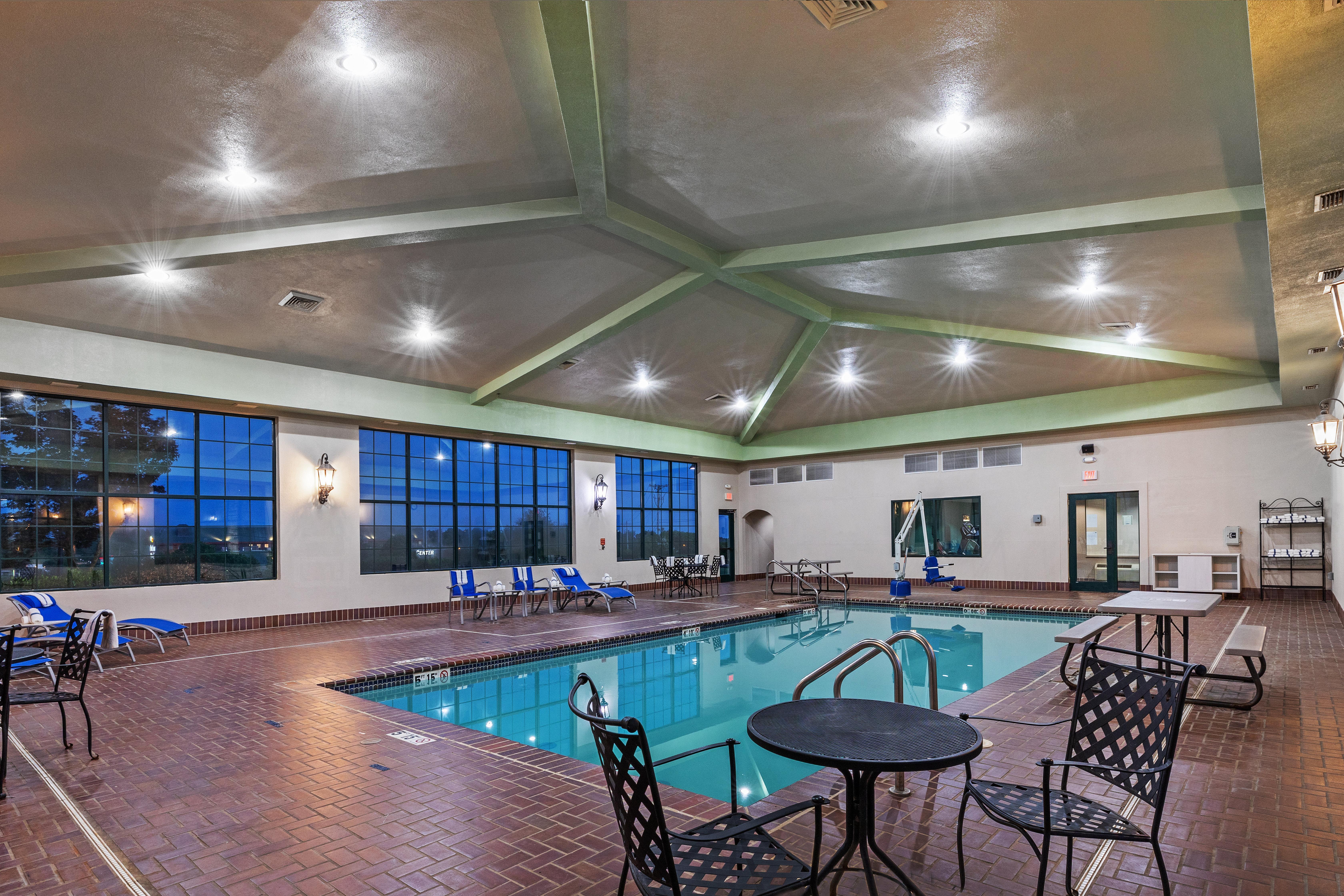 Holiday Inn Express & Suites Tulsa S Broken Arrow Hwy 51 By Ihg Ngoại thất bức ảnh