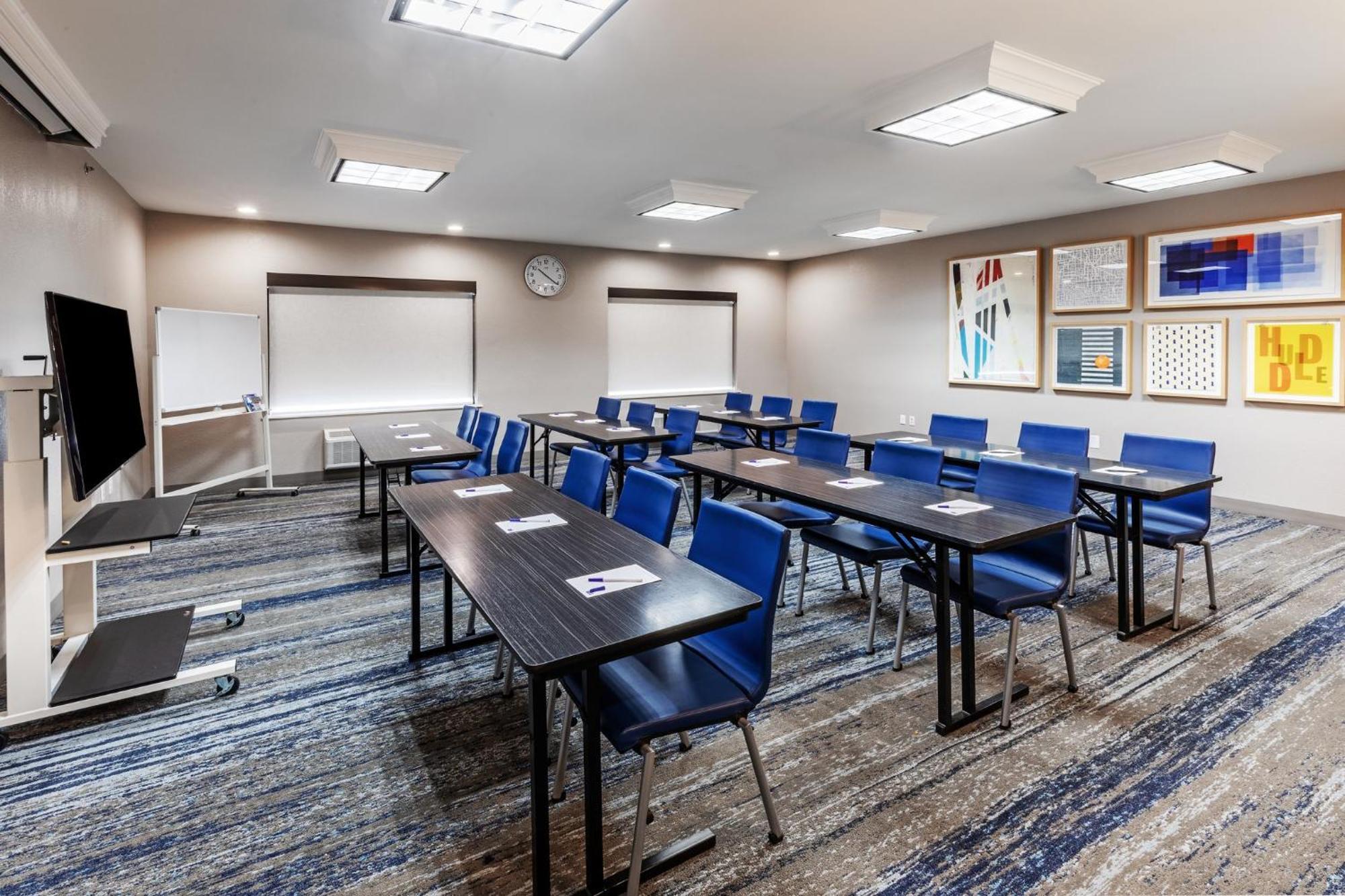 Holiday Inn Express & Suites Tulsa S Broken Arrow Hwy 51 By Ihg Ngoại thất bức ảnh
