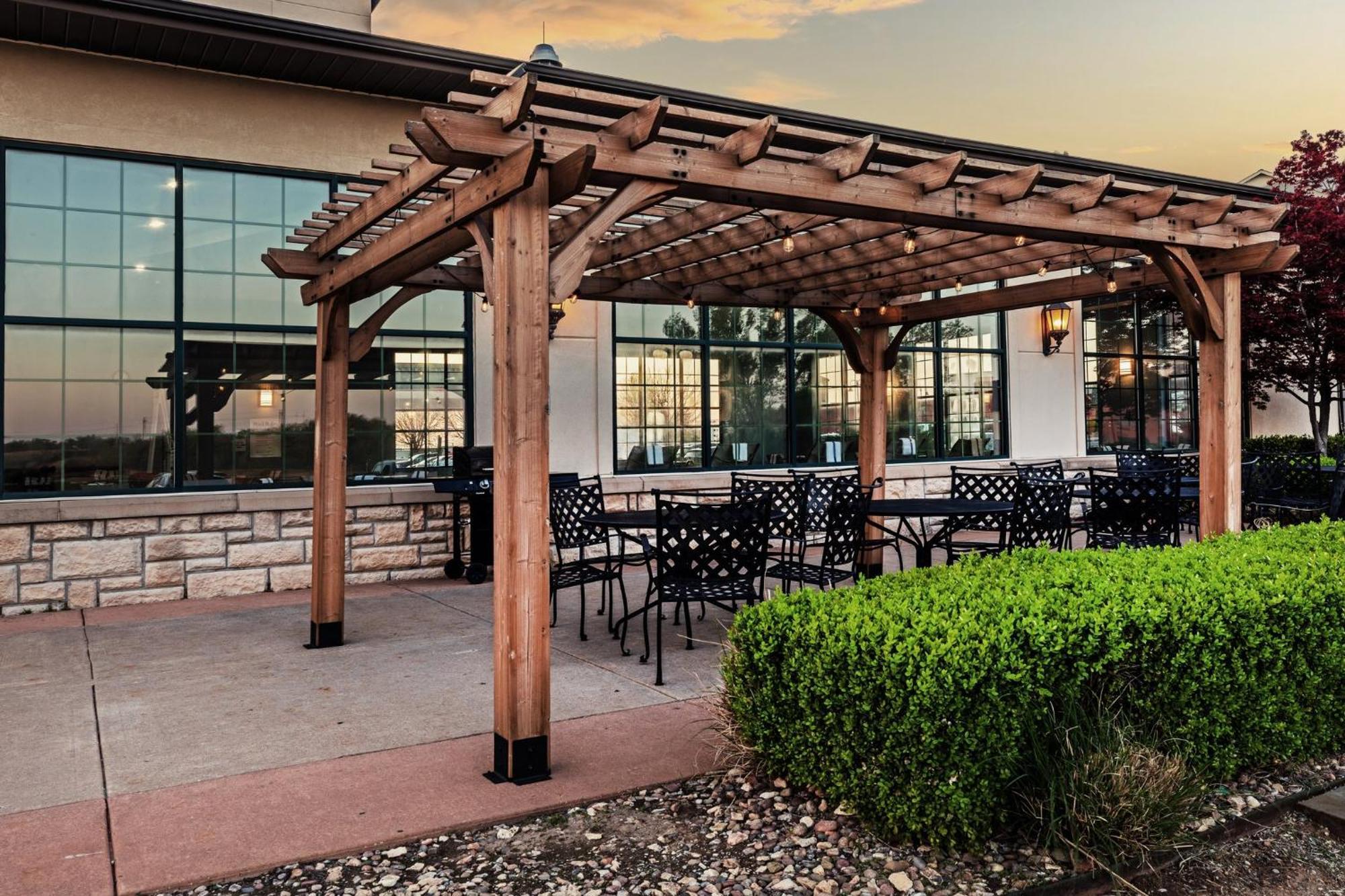 Holiday Inn Express & Suites Tulsa S Broken Arrow Hwy 51 By Ihg Ngoại thất bức ảnh