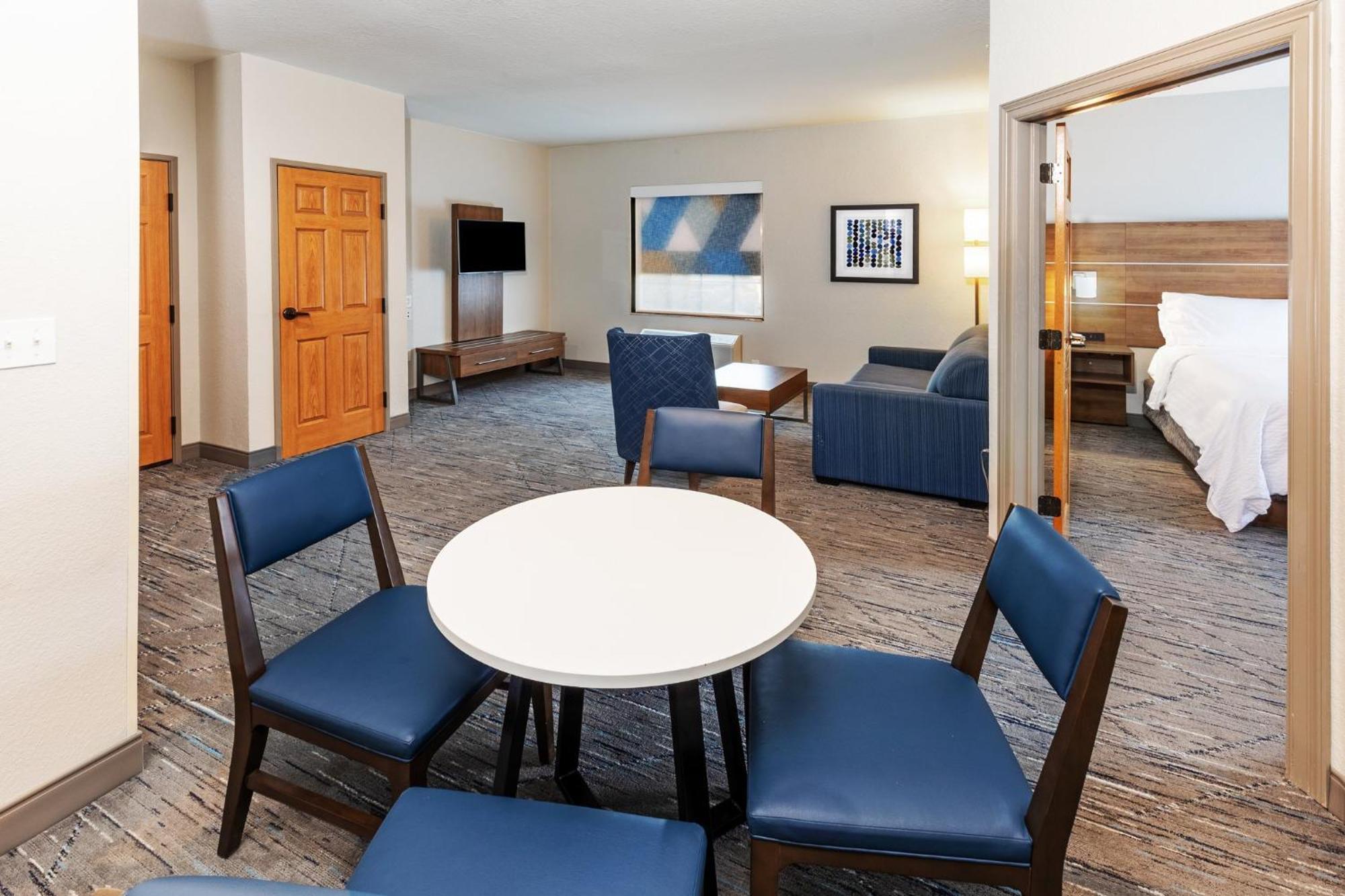 Holiday Inn Express & Suites Tulsa S Broken Arrow Hwy 51 By Ihg Ngoại thất bức ảnh
