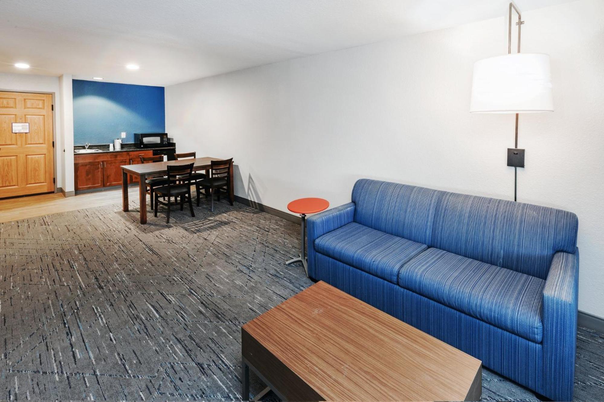 Holiday Inn Express & Suites Tulsa S Broken Arrow Hwy 51 By Ihg Ngoại thất bức ảnh